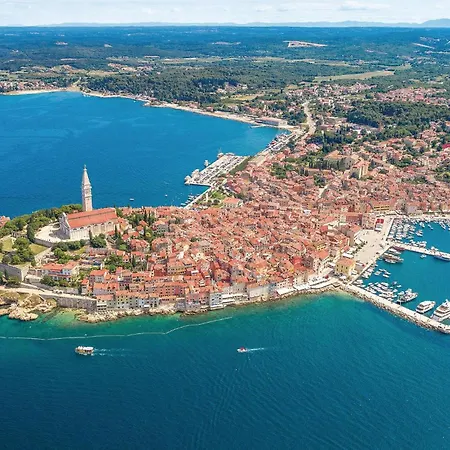 Stunning In With Kitchen Rovinj
