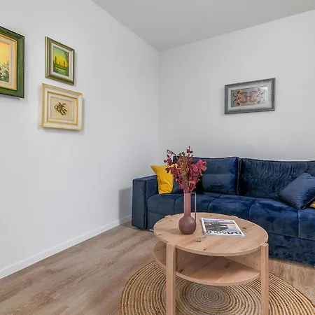 Stunning In With Kitchen Rovinj