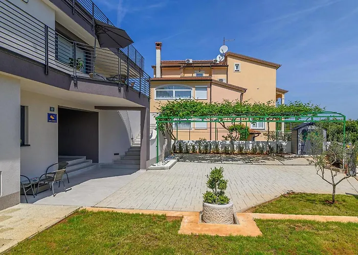 1 Bedroom Amazing In Appartement *