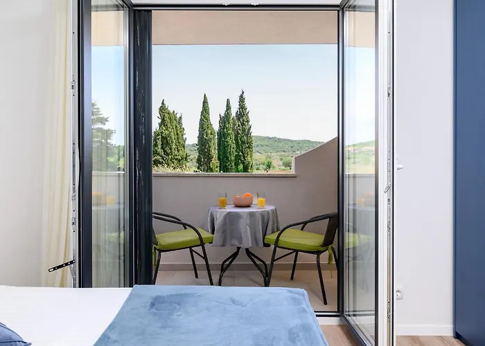 1 Bedroom Amazing In *